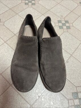Women's Suede Slip-On Loafers in Dark Brown